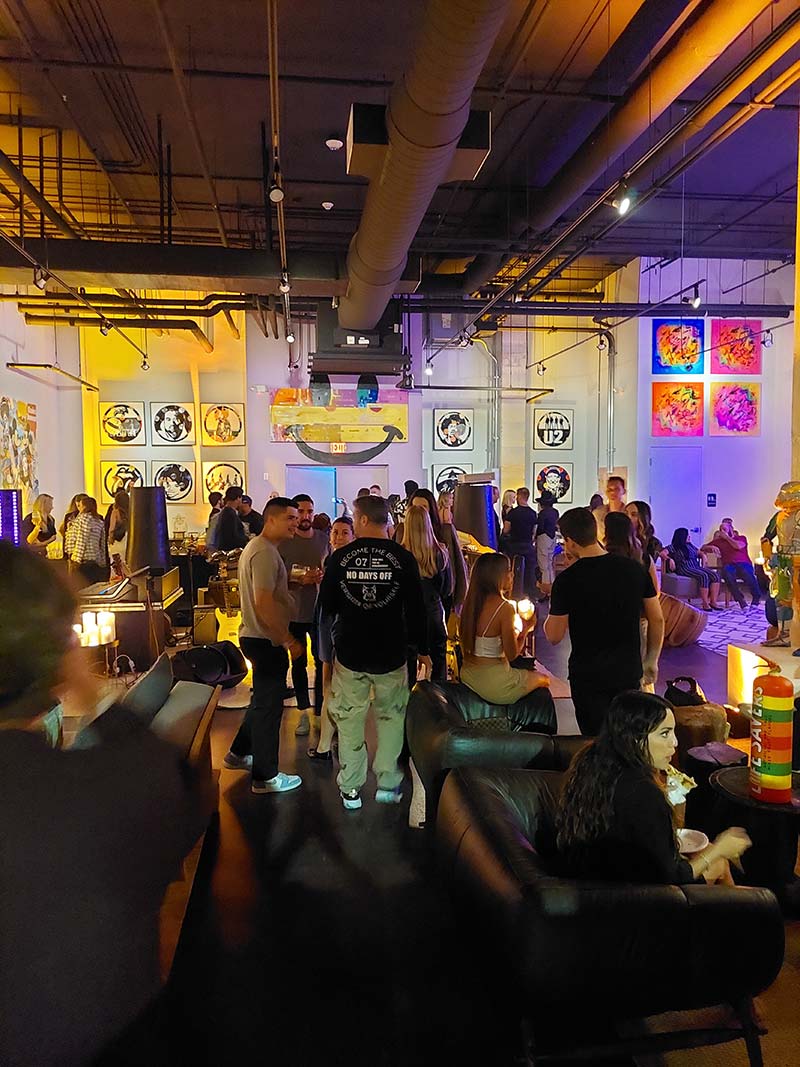 event with the participation of artist Leonardo Hidalgo